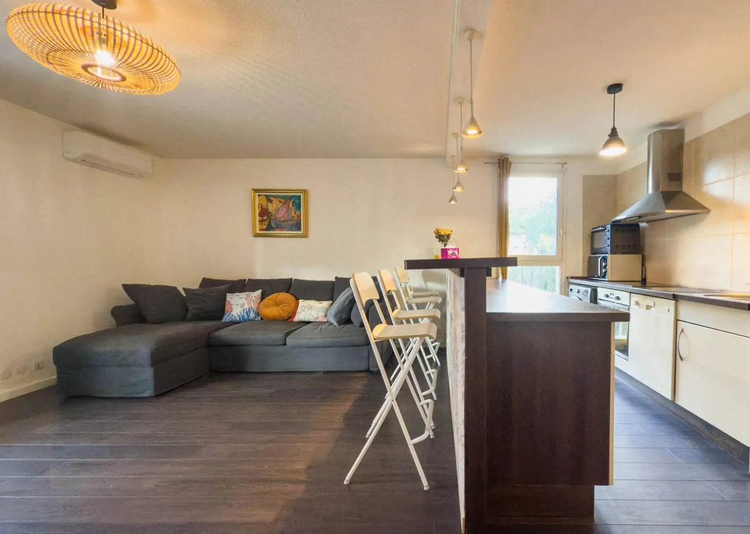 Appartement T3 Spacieux - Climatise - Commerces - Plages Le Lavandou